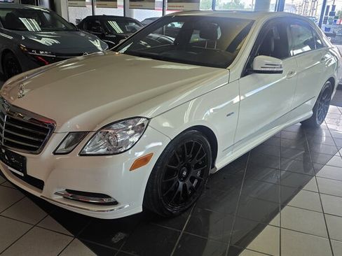 Used 2012 Mercedes-Benz E 350 4MATIC Sedan image 1