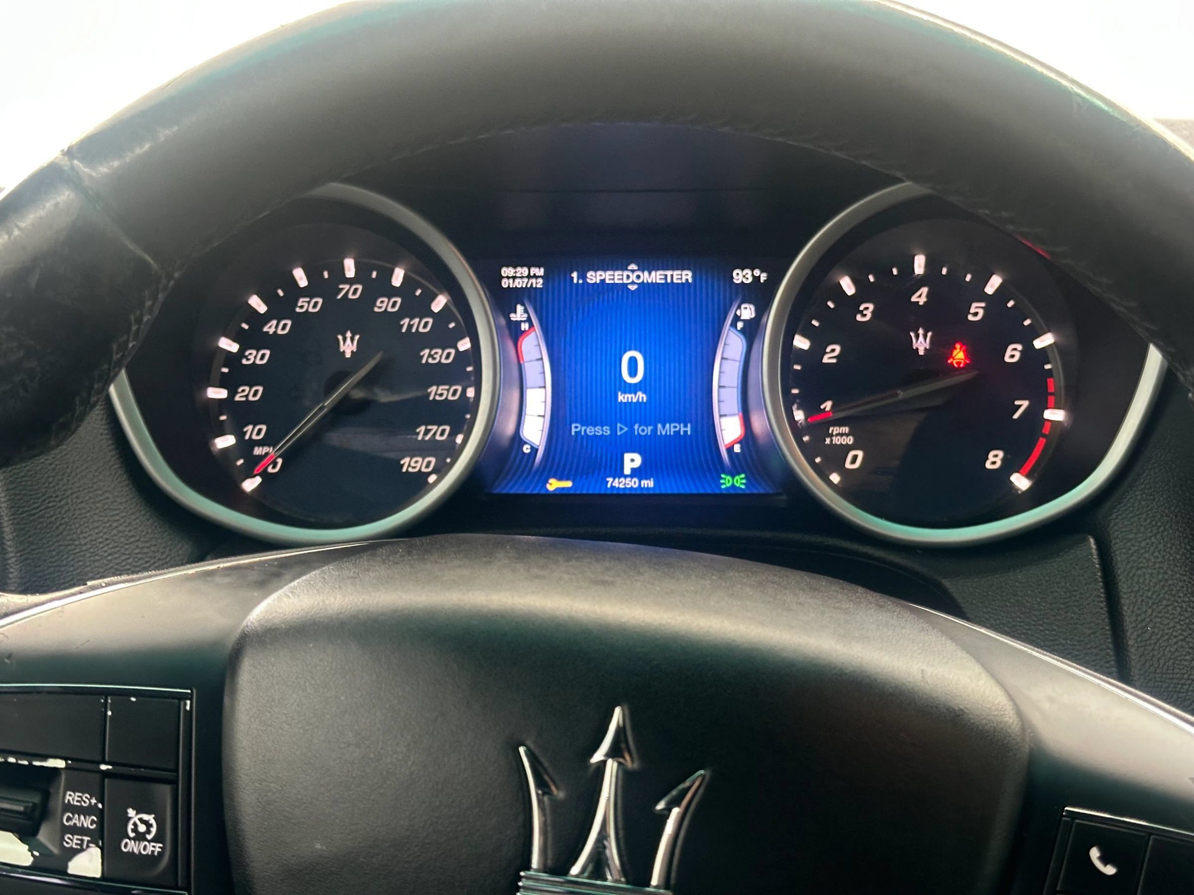 Used 2015 Maserati Ghibli RWD image 23