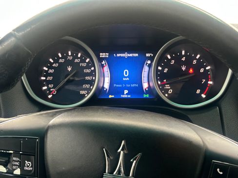 Used 2015 Maserati Ghibli image 23