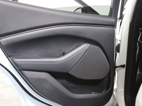 Used 2025 Ford Mustang Mach-E Select w/ Comfort Package Lite image 30