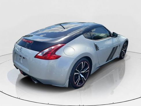 Used 2020 Nissan 370Z Coupe RWD image 30