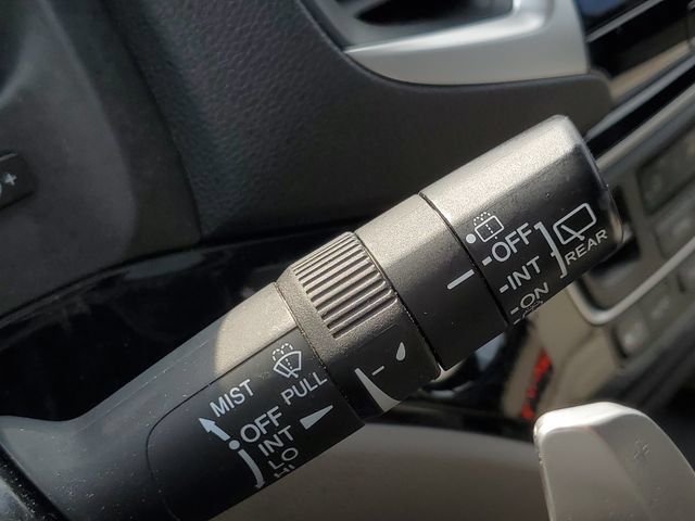 Used 2016 Honda Pilot Touring image 13