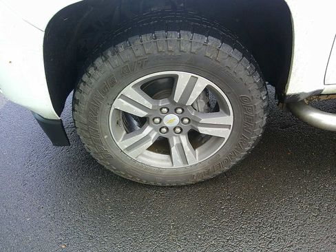 Used 2016 Chevrolet Colorado LT w/ Luxury Package, Chrome image 9