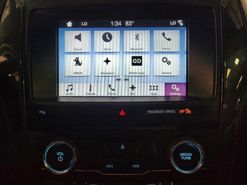 Used 2017 Ford Explorer XLT w/ Equipment Group 202A FWD image 25