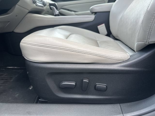 Used 2023 Nissan Altima 2.5 SL AWD/4WD image 15