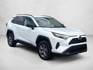 Used 2025 Toyota RAV4 LE AWD/4WD video 3