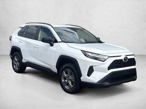 Used 2025 Toyota RAV4 LE AWD/4WD image 3