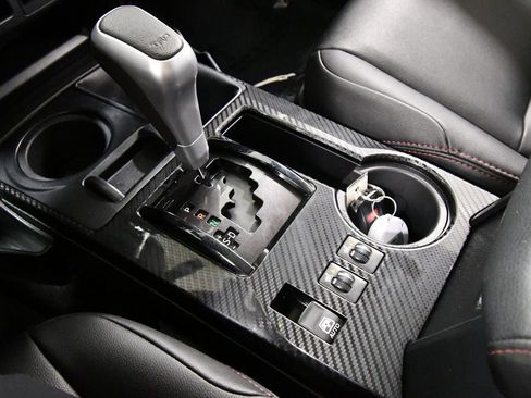 Used 2023 Toyota 4Runner TRD Off-Road Premium w/ Moonroof Package AWD/4WD image 27