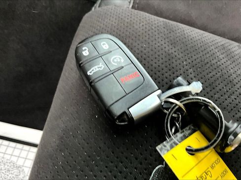 Used 2023 Dodge Charger R/T w/ Plus Group image 11