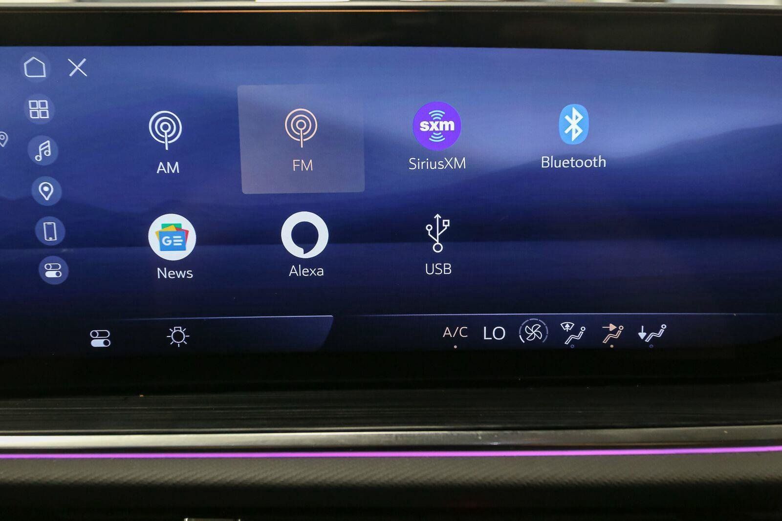 Used 2024 Buick Envision Preferred AWD/4WD image 26