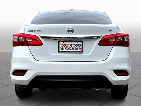 Used 2019 Nissan Sentra SV FWD image 5