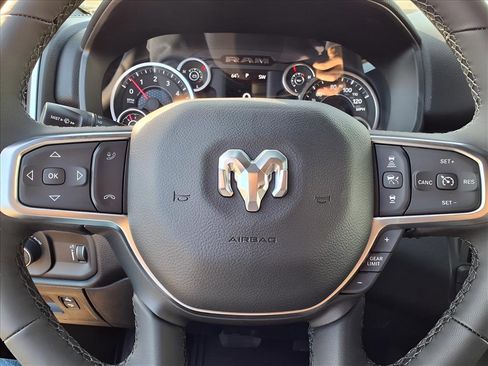New 2026 RAM 1500 4x4 Crew Cab image 19
