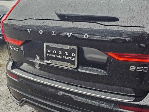 Certified 2024 Volvo XC60 B5 Plus w/ Protection Package Premier image 15