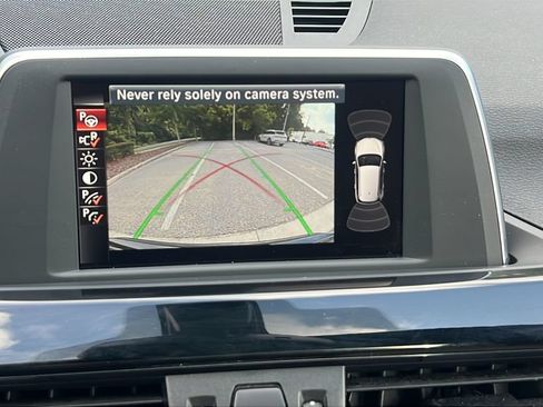 Used 2017 BMW X1 sDrive28i FWD image 18