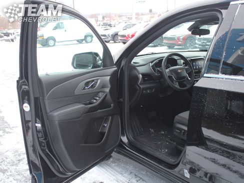 Certified 2023 Chevrolet Traverse LT image 10