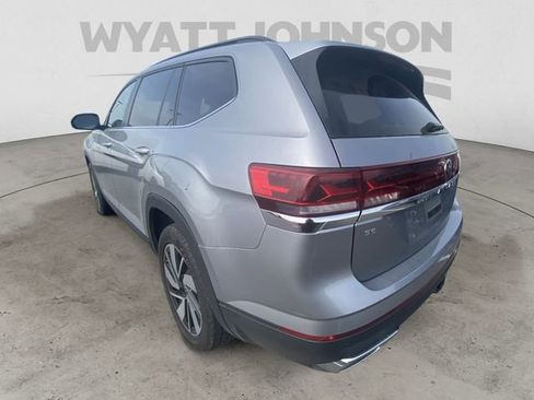 Used 2024 Volkswagen Atlas SE image 7