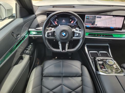 Used 2025 BMW 740i xDrive AWD/4WD image 16