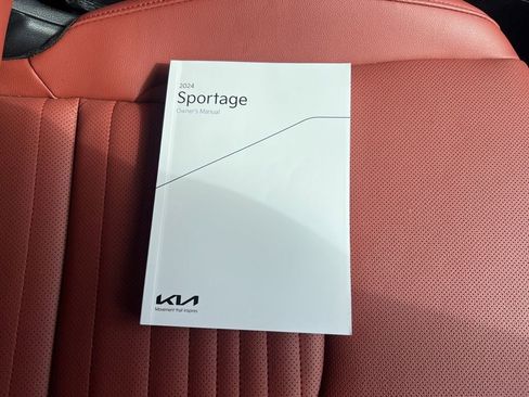 Certified 2024 Kia Sportage SX AWD/4WD image 25