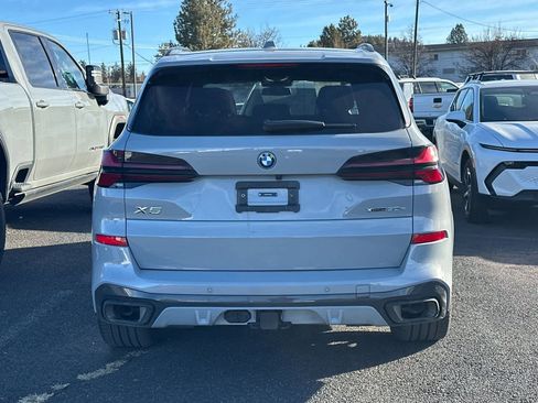Used 2025 BMW X5 xDrive50e w/ M Sport Package image 4