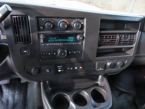 Used 2023 GMC Savana 2500 w/ Driver Convenience Package image 20