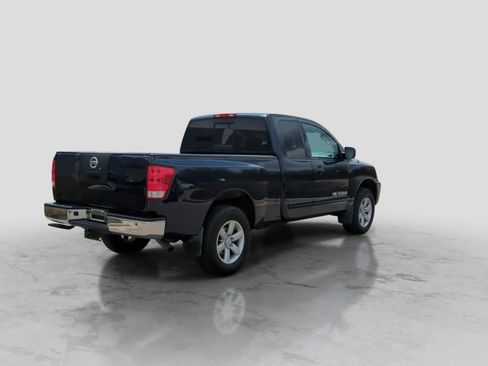 Used 2011 Nissan Titan SV w/ SV Value Truck Pkg AWD/4WD image 8