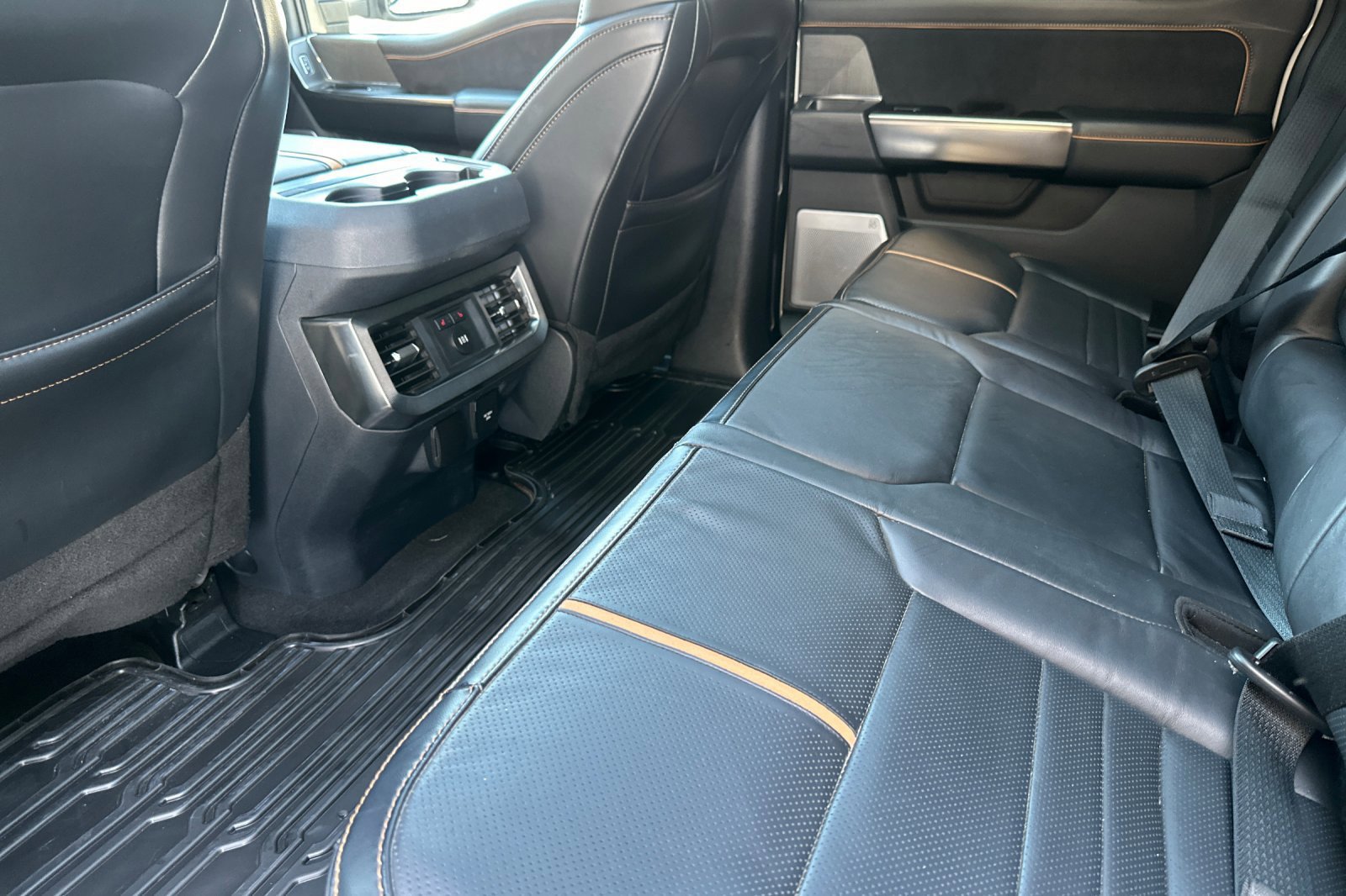 Used 2024 Ford F450 Platinum AWD/4WD image 13