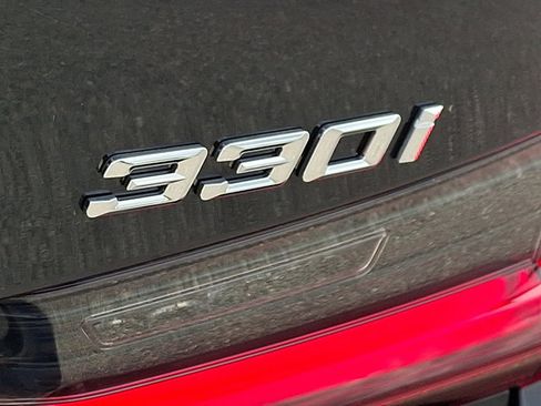 New 2026 BMW 330i xDrive Sedan w/ Premium Package AWD/4WD image 20