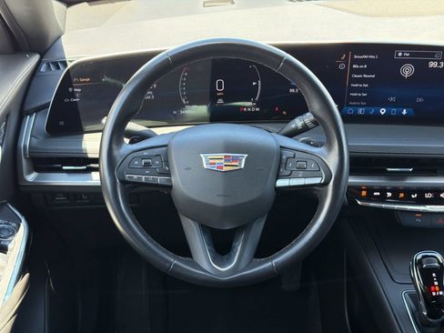 Certified 2025 Cadillac XT4 Premium Luxury FWD image 26