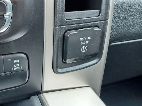 Used 2018 RAM 1500 Big Horn AWD/4WD image 23