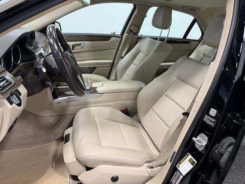 Used 2014 Mercedes-Benz E 350 4MATIC Sedan image 8