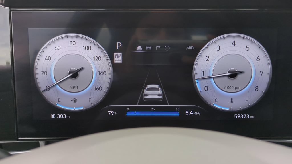 Used 2025 Hyundai Elantra SEL FWD image 21