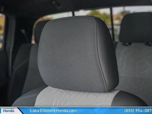Used 2021 Toyota Tacoma TRD Off-Road w/ Technology Package RWD image 27
