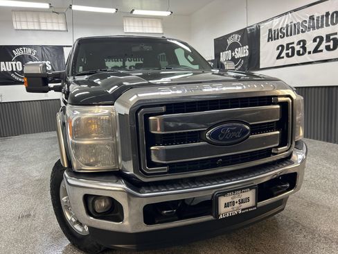 Used 2014 Ford F350 Lariat w/ Lariat Chrome Package AWD/4WD image 2