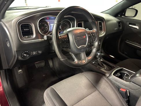 Used 2018 Dodge Charger R/T Scat Pack RWD image 26