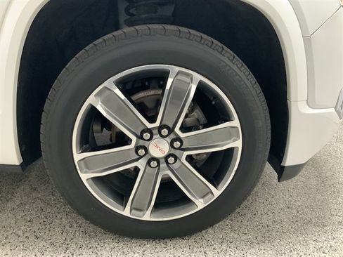 Used 2018 GMC Acadia Denali w/ Technology Package AWD/4WD image 14