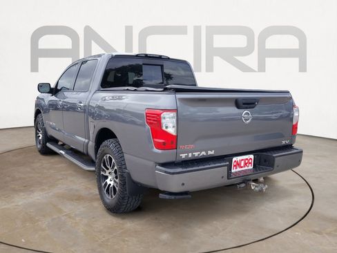 Used 2020 Nissan Titan SV w/ SV Convenience Package image 8