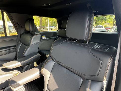 Used 2025 Ford Expedition Tremor image 34