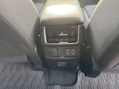 Certified 2024 Subaru Ascent Premium w/ Convenience Package image 26