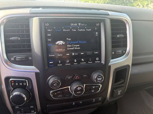 Used 2019 RAM 1500 Big Horn AWD/4WD image 12