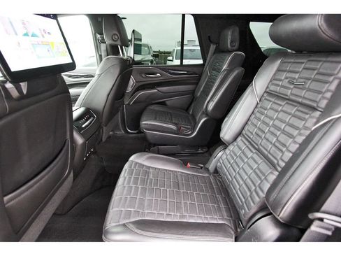 Used 2023 Cadillac Escalade V AWD/4WD image 7