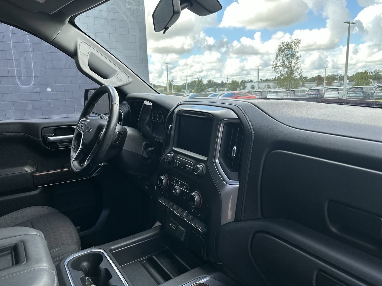 Used 2021 Chevrolet Silverado 1500 LT Trail Boss AWD/4WD image 14