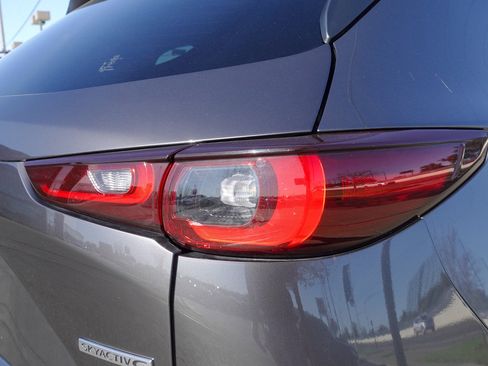 Used 2025 MAZDA CX-5 AWD 2.5 S w/ Preferred Package image 5