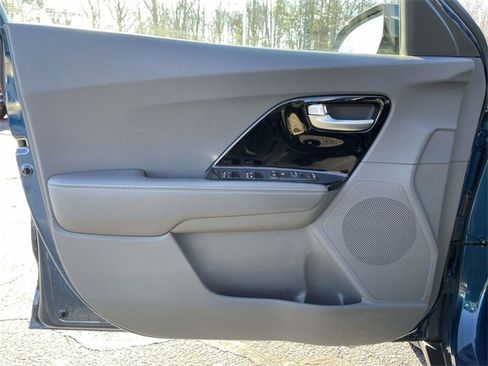 Used 2019 Kia Niro EX image 16