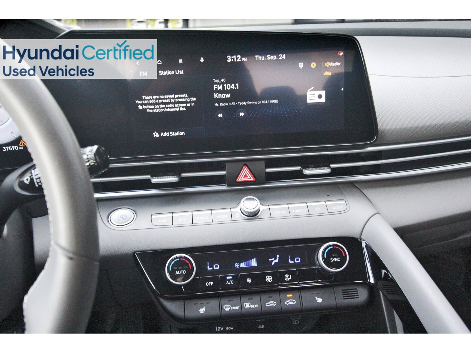 Certified 2025 Hyundai Elantra SEL FWD image 24