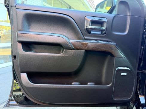 Used 2018 GMC Sierra 1500 Denali w/ Denali Ultimate Package AWD/4WD image 17