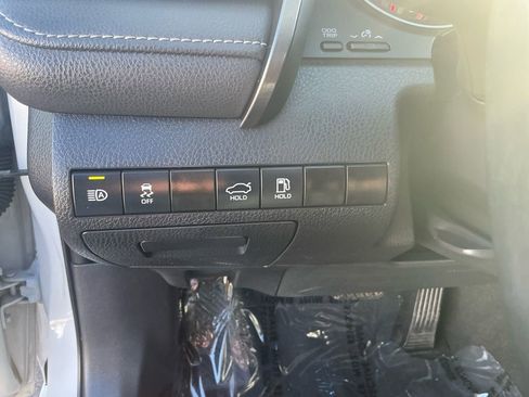 Used 2023 Toyota Camry XSE image 22