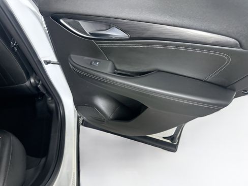 Used 2022 Buick Envision Preferred image 29