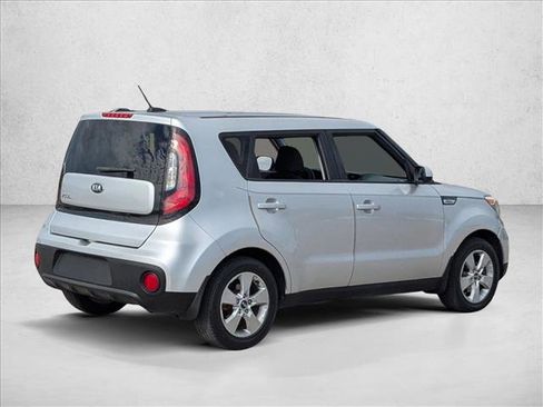 Used 2018 Kia Soul image 5