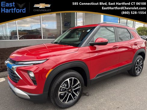 New 2026 Chevrolet TrailBlazer LT FWD image 1