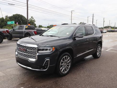 Used 2023 GMC Acadia Denali w/ Denali Ultimate Package FWD image 5